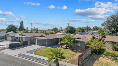 View/Area - 916 Elm St, Hanford, CA 93230 photo 4 of 7