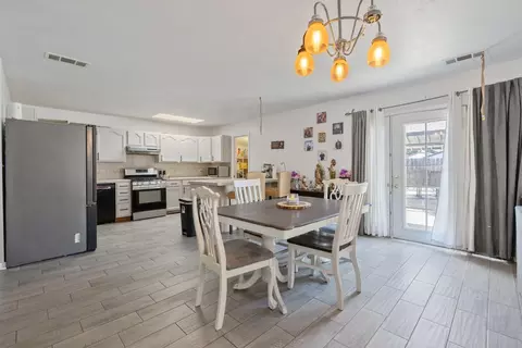 Other - 916 Elm St, Hanford, CA 93230 photo 2 of 15