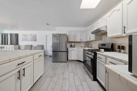Kitchen - 916 Elm St, Hanford, CA 93230 photo 3 of 3