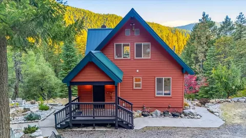 200 Craycroft Ridge Rd, Downieville, CA 95936