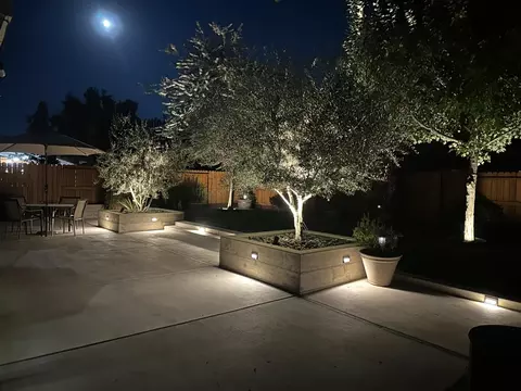 Exterior - 2365 Triumph Ct, Turlock, CA 95380 photo 7 of 25