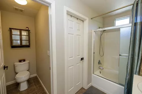 Bath - 2365 Triumph Ct, Turlock, CA 95380 photo 3 of 5
