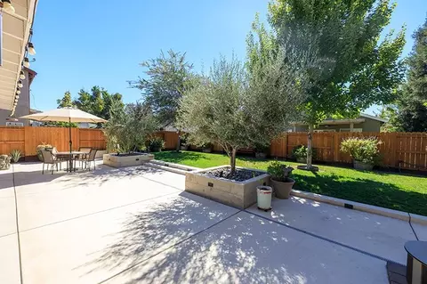 Exterior - 2365 Triumph Ct, Turlock, CA 95380 photo 4 of 25