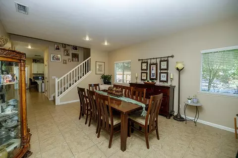 Dining - 2365 Triumph Ct, Turlock, CA 95380 photo 3 of 5