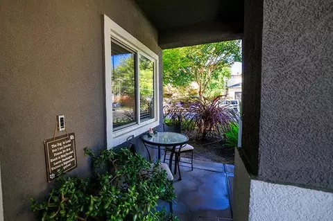 Exterior - 2365 Triumph Ct, Turlock, CA 95380 photo 11 of 25