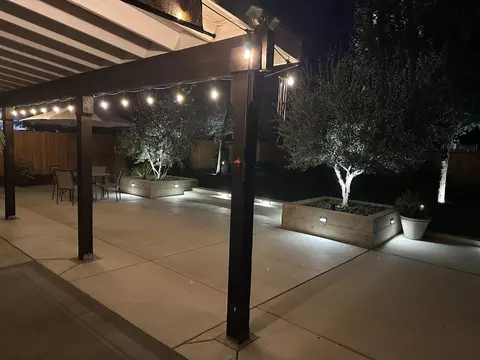 Exterior - 2365 Triumph Ct, Turlock, CA 95380 photo 6 of 25