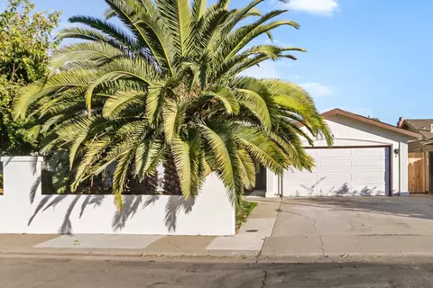 8169 Valley Green Dr, Sacramento, CA 95823