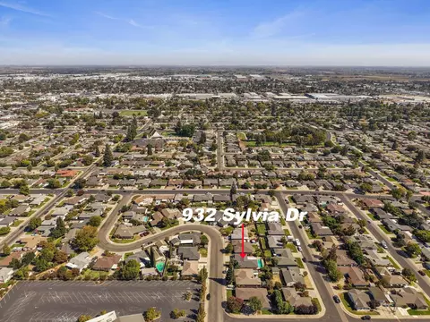 View/Area - 932 Sylvia Dr, Lodi, CA 95240 photo 5 of 9