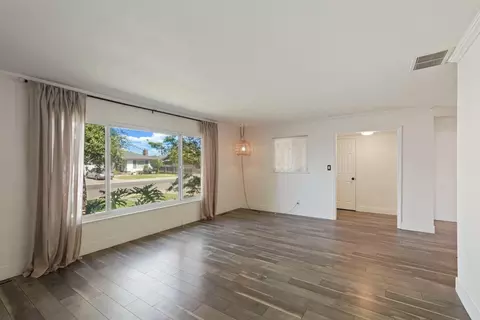 Living - 932 Sylvia Dr, Lodi, CA 95240 photo 3 of 8