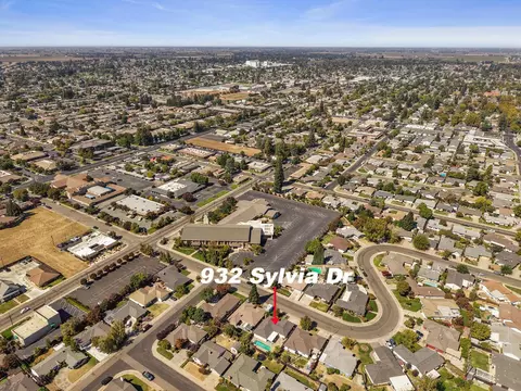 View/Area - 932 Sylvia Dr, Lodi, CA 95240 photo 3 of 9