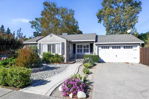 1138 Mckinley Ave, Woodland, CA 95695