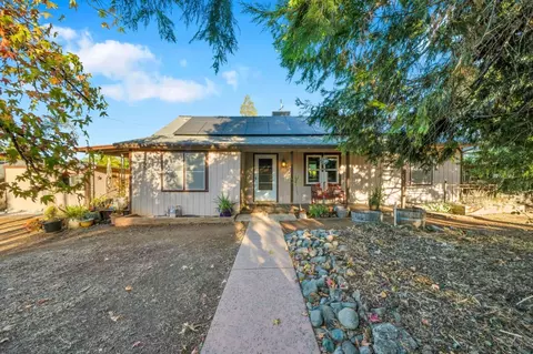 786 Fisher Dr, Auburn, CA 95603