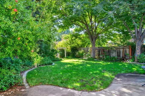 Exterior - 1164 Hidden Mdw, Manteca, CA 95337 photo 10 of 12