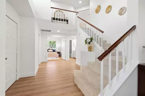 Entry Way - 1164 Hidden Mdw, Manteca, CA 95337 photo 2 of 4