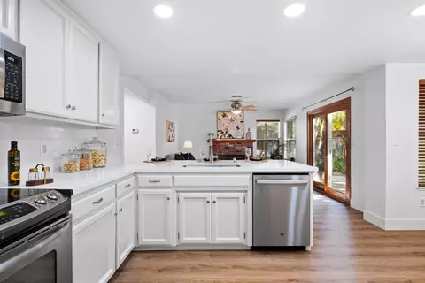 Kitchen - 1164 Hidden Mdw, Manteca, CA 95337 photo 2 of 3