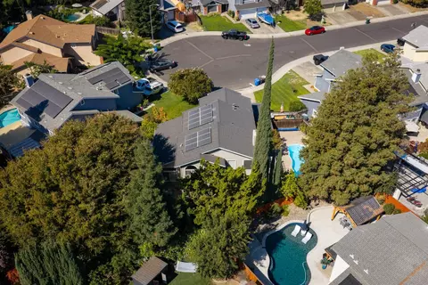 View/Area - 1164 Hidden Mdw, Manteca, CA 95337 photo 3 of 5