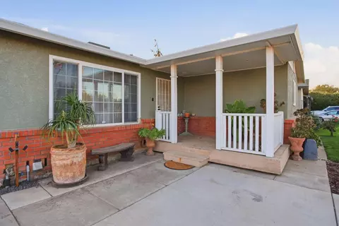 Exterior - 1526 Modoc Ave, Modesto, CA 95358 photo 3 of 8