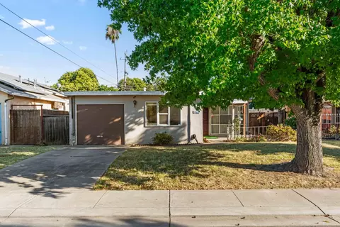 1960 La Jolla Dr, Stockton, CA 95204