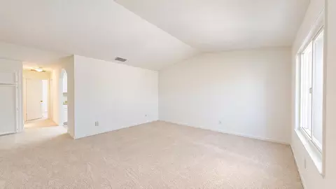 Living - 184 E Grantline Rd #184, Tracy, CA 95376 photo 1 of 4
