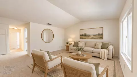 Living - 184 E Grantline Rd #184, Tracy, CA 95376 photo 2 of 4
