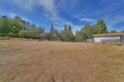 Exterior - 5270 Newtown Rd, Placerville, CA 95667 photo 7 of 9