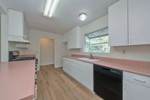 Kitchen - 5270 Newtown Rd, Placerville, CA 95667 photo 1 of 4