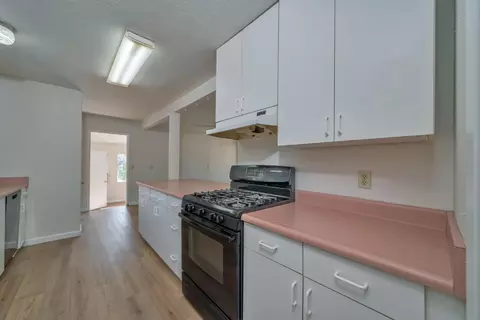 Kitchen - 5270 Newtown Rd, Placerville, CA 95667 photo 4 of 4