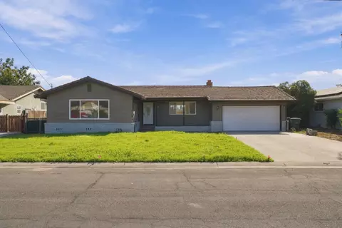 2041 Romero St, Yuba City, CA 95993
