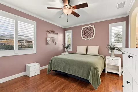 10101 Waterfield Dr, Elk Grove, CA 95757