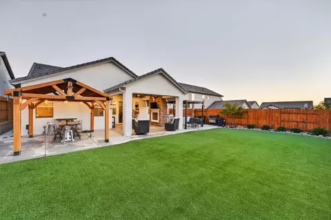 Exterior - 3205 Chickadee Ct, Rocklin, CA 95765 photo 6 of 11