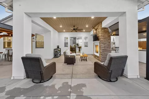 Exterior - 3205 Chickadee Ct, Rocklin, CA 95765 photo 3 of 11