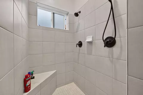 Bath - 3205 Chickadee Ct, Rocklin, CA 95765 photo 3 of 5