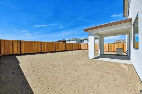 Exterior - 266 Victorious St, Manteca, CA 95337 photo 4 of 7