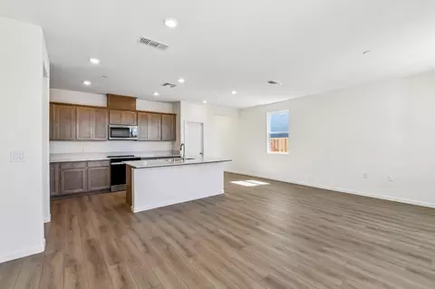 Living - 266 Victorious St, Manteca, CA 95337 photo 1 of 3