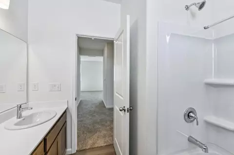 Entry Way - 266 Victorious St, Manteca, CA 95337 photo 6 of 7