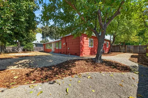 Exterior - 801 N Campus Way, Davis, CA 95616 photo 9 of 17