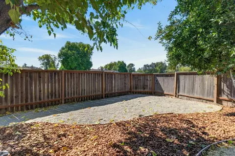 Exterior - 801 N Campus Way, Davis, CA 95616 photo 11 of 17
