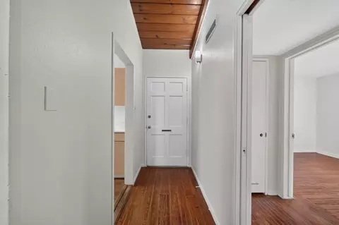 Entry Way - 801 N Campus Way, Davis, CA 95616 photo 3 of 5
