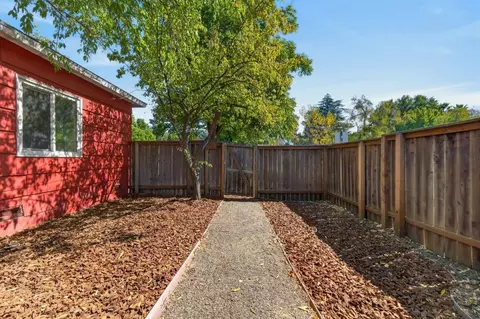 Exterior - 801 N Campus Way, Davis, CA 95616 photo 13 of 17