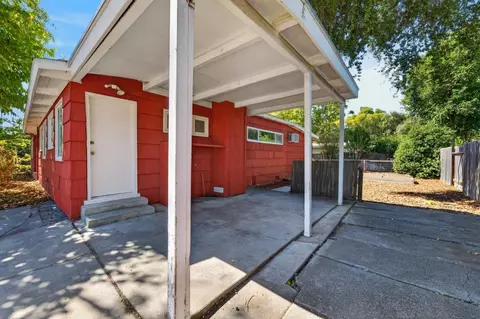 Exterior - 801 N Campus Way, Davis, CA 95616 photo 4 of 17