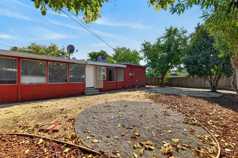 Exterior - 801 N Campus Way, Davis, CA 95616 photo 15 of 17