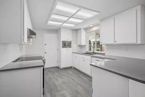 Kitchen - 2100 Sandpoint Dr, Modesto, CA 95358 photo 2 of 2