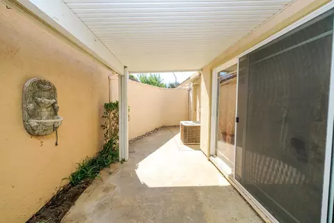 Exterior - 1144 Copper Lantern Ct, Modesto, CA 95355 photo 6 of 9