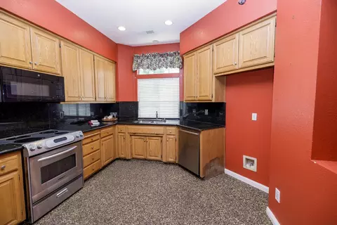 Kitchen - 1144 Copper Lantern Ct, Modesto, CA 95355 photo 2 of 2