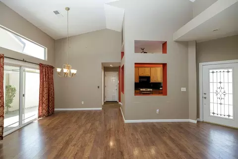 Living - 1144 Copper Lantern Ct, Modesto, CA 95355 photo 3 of 6