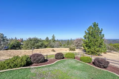 Exterior - 224 Success Mine Loop, Grass Valley, CA 95945 photo 5 of 12