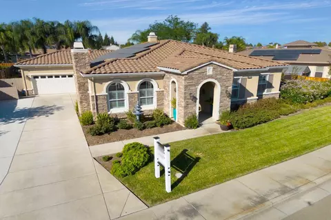 View/Area - 2209 Starflower Dr, Tracy, CA 95376 photo 1 of 14