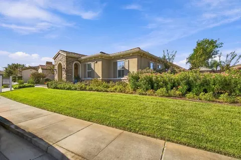 Exterior - 2209 Starflower Dr, Tracy, CA 95376 photo 2 of 13