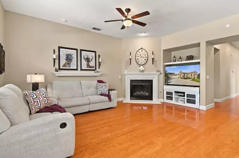 Living - 2209 Starflower Dr, Tracy, CA 95376 photo 4 of 4
