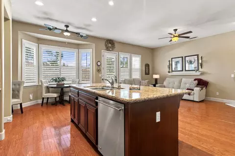 Kitchen - 2209 Starflower Dr, Tracy, CA 95376 photo 5 of 9